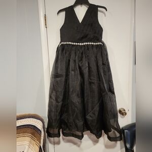 Chic Black Kids Formal Dress with Pearl Accent